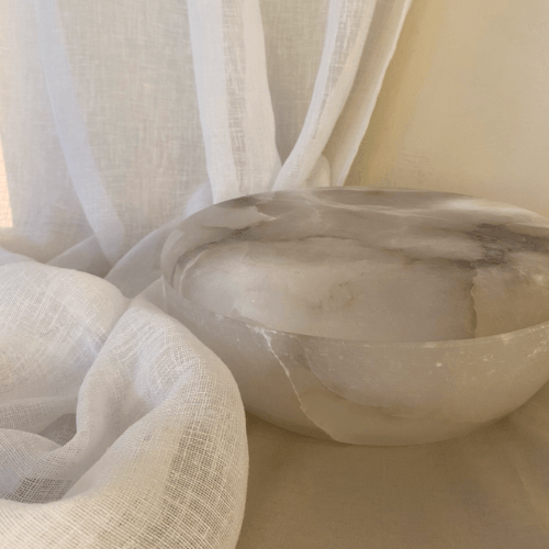 Ivorya Bowl with Lid - Lilly Sheridan